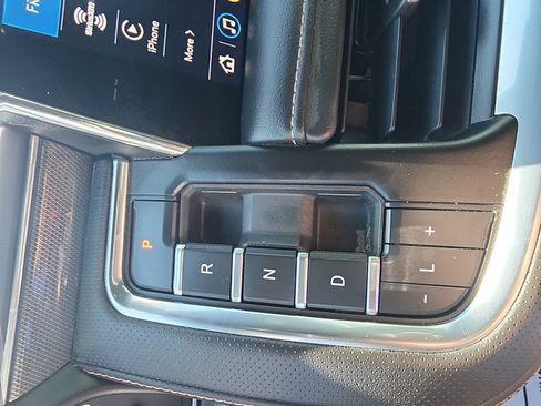 Used 2021 GMC Yukon AT4 w/ Rear Media and Nav Package AWD/4WD image 19