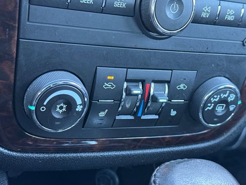 Used 2013 Chevrolet Impala LTZ image 21