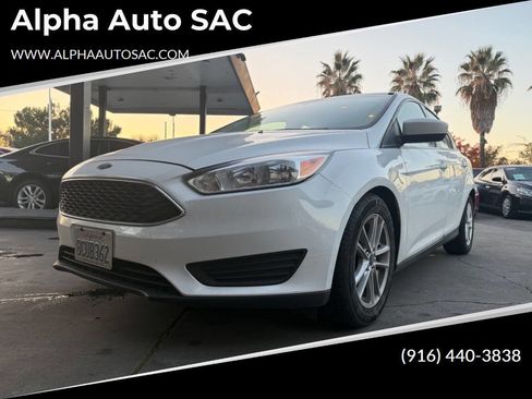 Used 2018 Ford Focus SE image 1