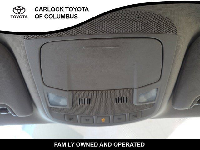 Used 2017 Ford Fusion SE w/ Fusion SE Technology Package FWD image 31