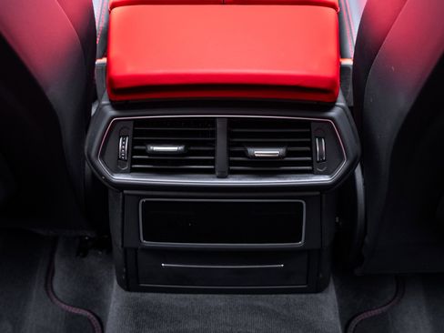 Used 2021 Lamborghini Urus image 38