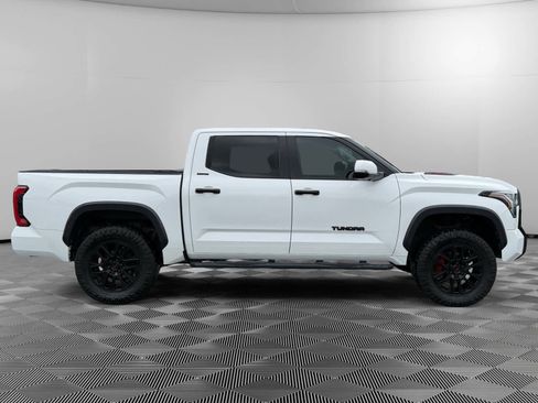Used 2024 Toyota Tundra Limited AWD/4WD image 5