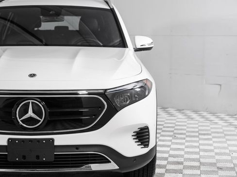 Used 2023 Mercedes-Benz EQB 250+ w/ Exclusive Package image 48
