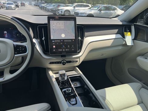 Used 2026 Volvo XC60 B5 Ultra w/ Protection Package Premier image 44