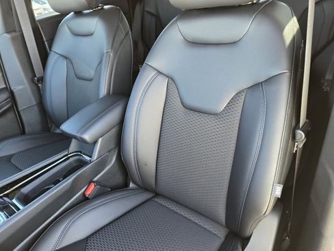 New 2026 Jeep Compass Latitude image 15