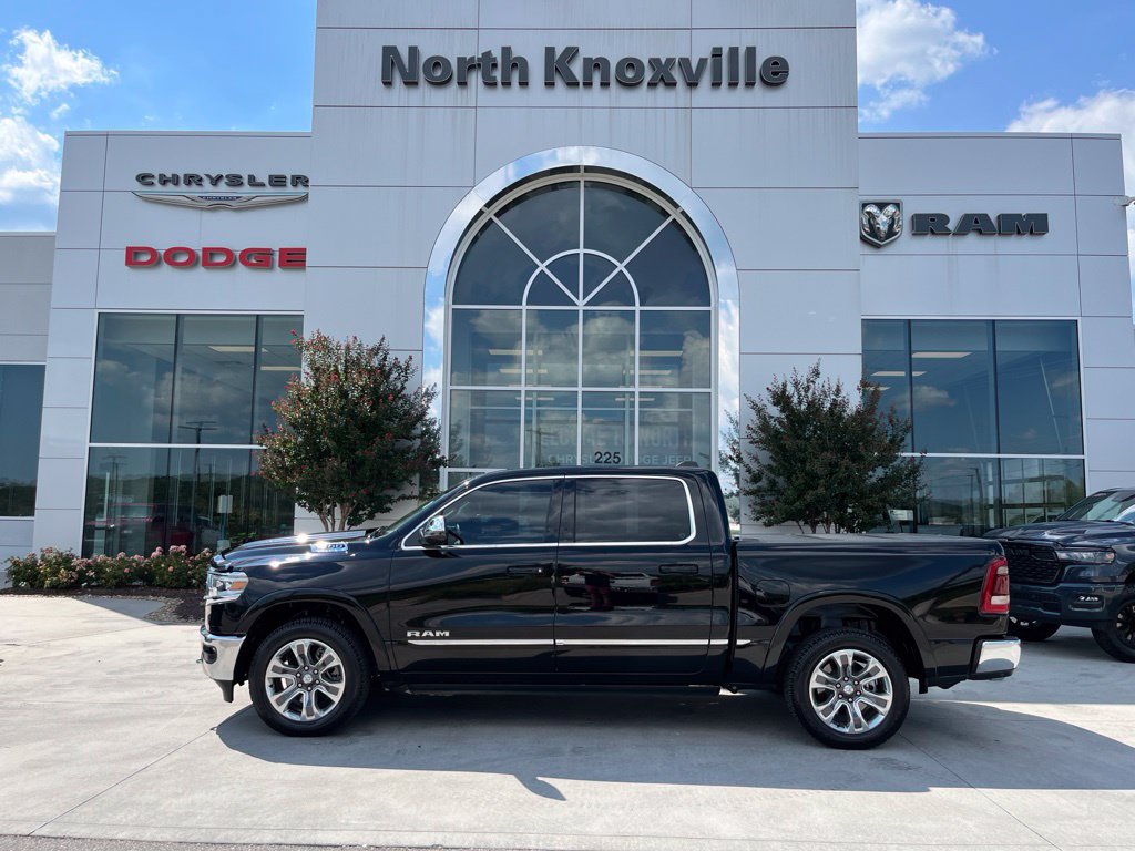 Used 2024 RAM 1500 Limited AWD/4WD image 2