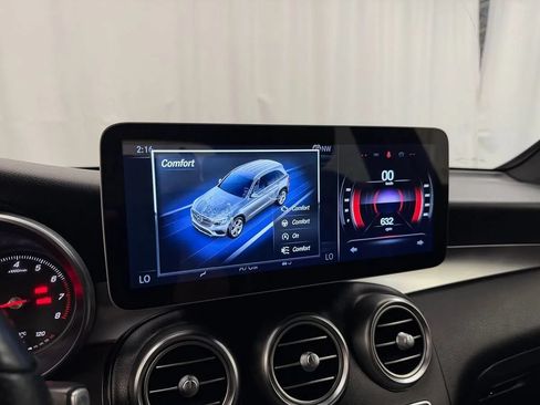 Used 2017 Mercedes-Benz GLC 300 4MATIC image 19