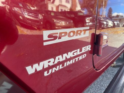 Used 2013 Jeep Wrangler Unlimited Sport image 42