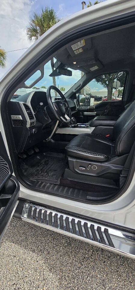 Used 2017 Ford F150 Lariat w/ Equipment Group 502A Luxury AWD/4WD image 11