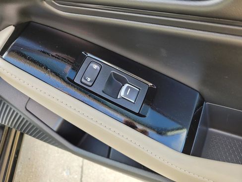 Used 2023 Honda Accord Touring image 8