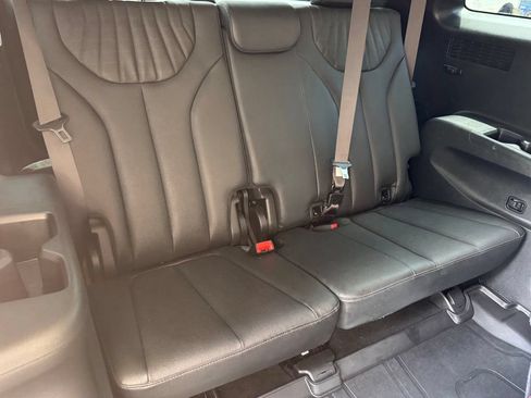 Used 2023 Hyundai Palisade Limited FWD image 22