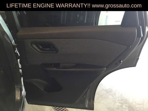 Used 2023 Nissan Rogue S AWD/4WD image 25