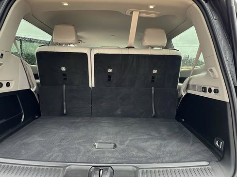 Used 2024 Jeep Wagoneer Series II image 13