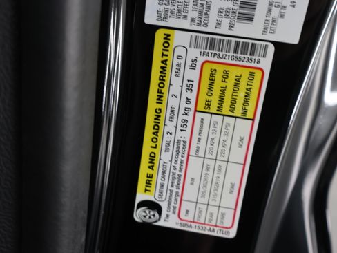 Used 2016 Ford Mustang Shelby GT350R w/ GT350R Equipment Group 920A RWD image 60