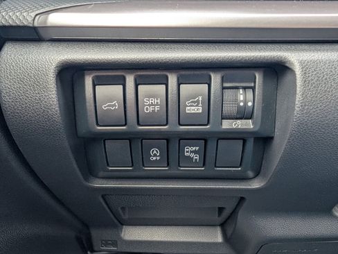 Used 2024 Subaru Forester Premium AWD/4WD image 30