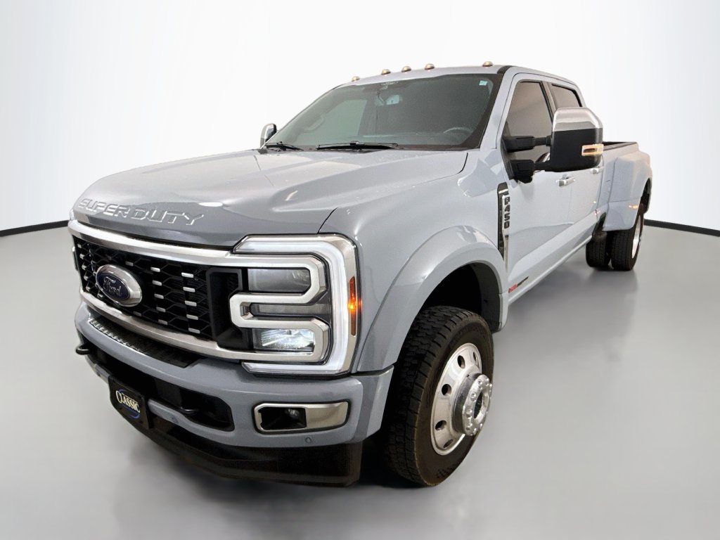 Used 2025 Ford F450 Platinum w/ Platinum Plus Package AWD/4WD image 3