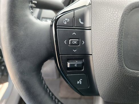 Used 2023 Toyota Prius XLE image 15