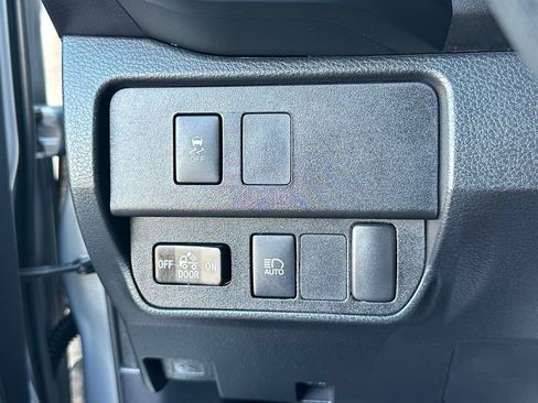 Used 2020 Toyota Tacoma SR image 42