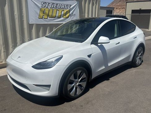 Used 2020 Tesla Model Y Long Range AWD/4WD image 1