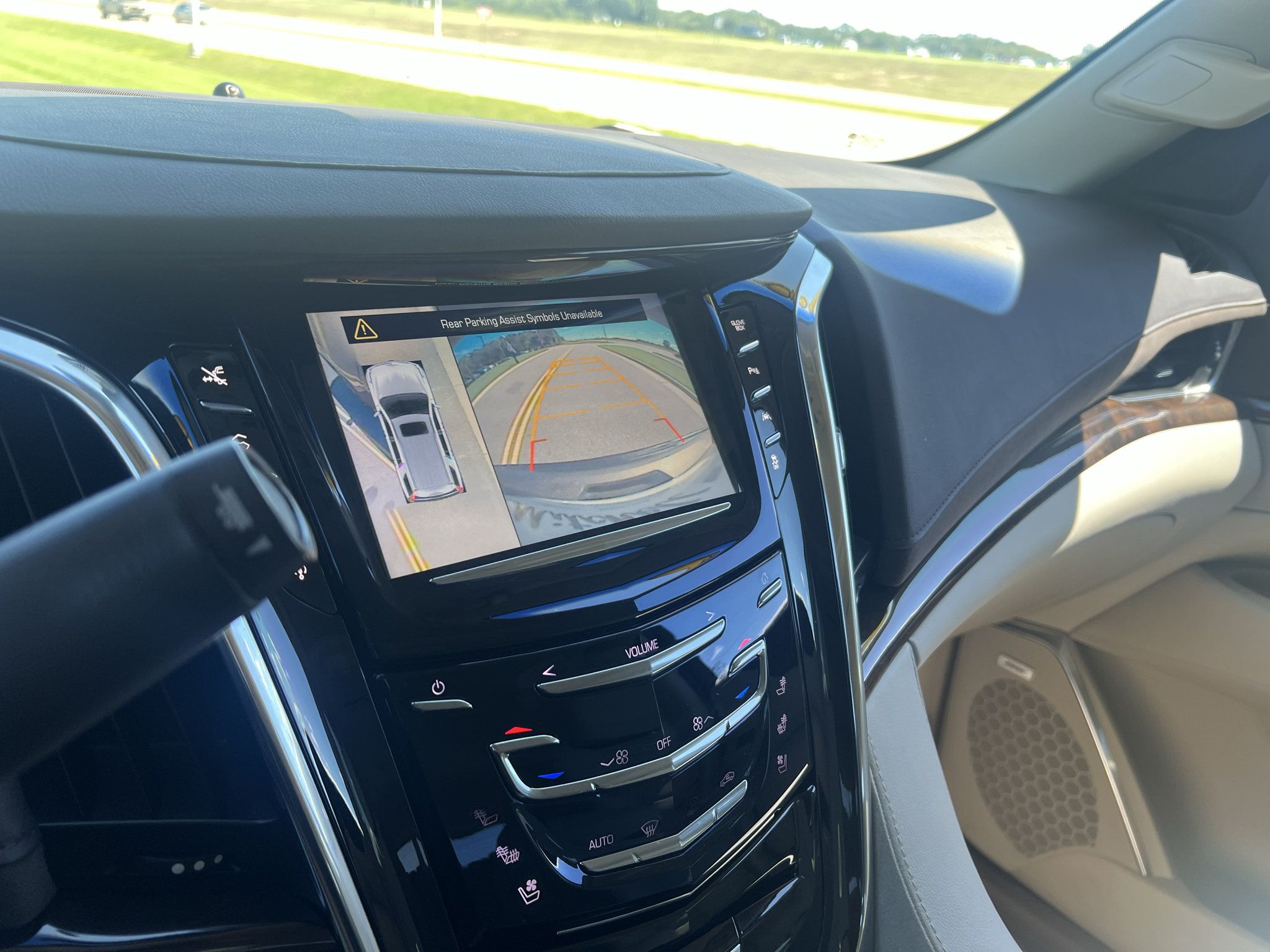 Used 2016 Cadillac Escalade Premium RWD image 27