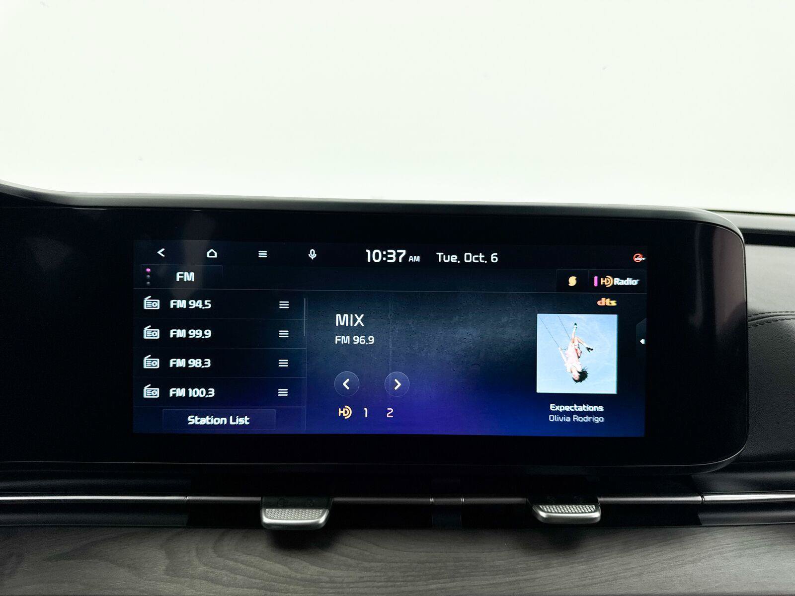 Used 2024 Kia Carnival SX FWD image 24
