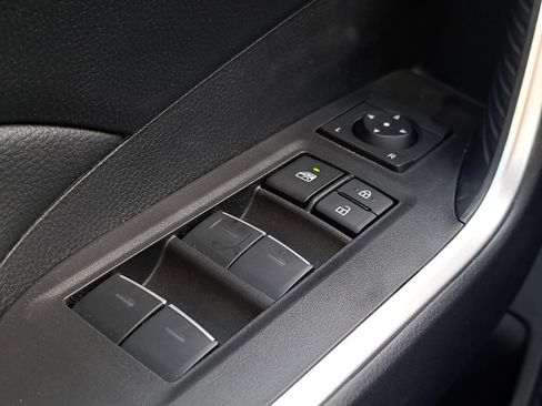 New 2025 Toyota RAV4 XLE image 28