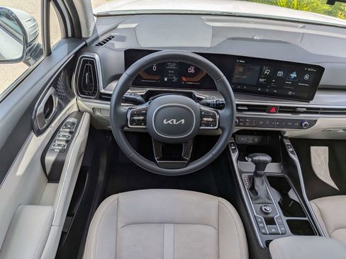 Used 2025 Kia Sorento S w/ Panoramic Sunroof Package FWD image 20