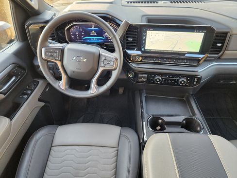 New 2026 Chevrolet Silverado 2500 ZR2 image 9