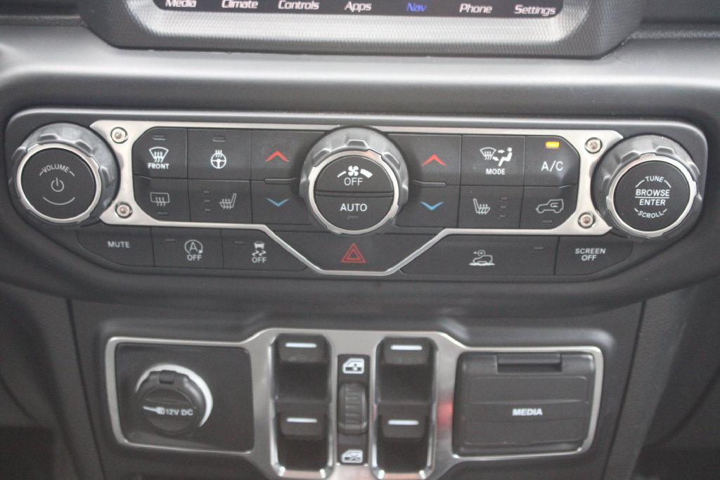 Used 2021 Jeep Wrangler Unlimited Sahara AWD/4WD image 24