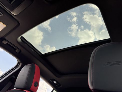 New 2026 Chevrolet Equinox EV RS image 23