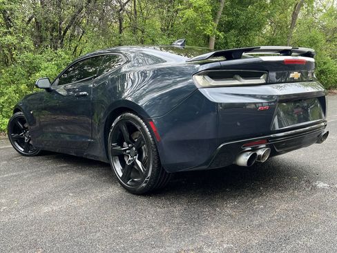 Used 2016 Chevrolet Camaro SS RWD image 4