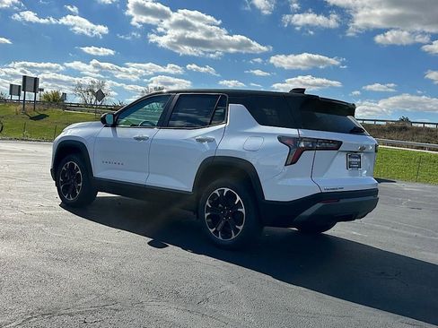 New 2026 Chevrolet Equinox LT w/ Convenience Package II image 6