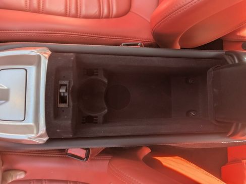 Used 2013 Ferrari California RWD image 29