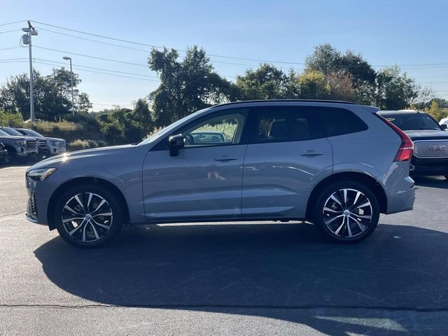 Certified 2024 Volvo XC60 B5 Plus AWD/4WD image 4