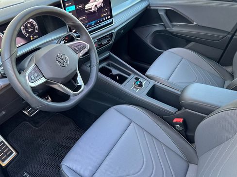 New 2026 Volkswagen Tiguan SE R-Line AWD/4WD image 10