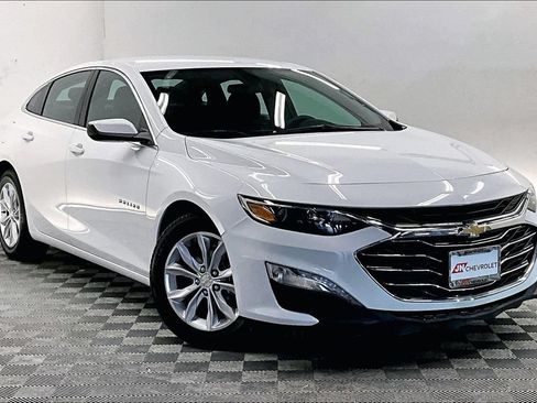 Used 2022 Chevrolet Malibu LT FWD image 11