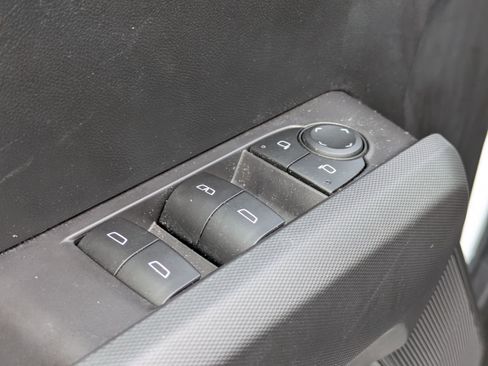 Used 2023 Chevrolet Colorado LT image 11