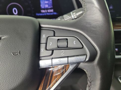 Used 2021 Cadillac Escalade Luxury RWD image 23