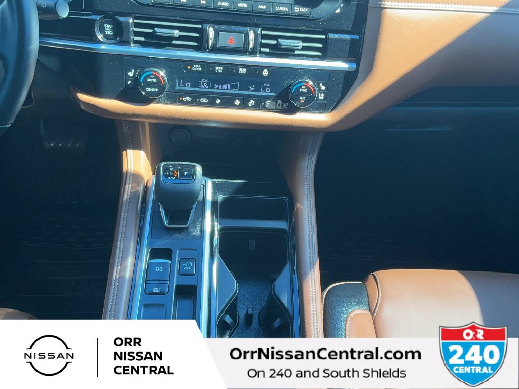 Used 2025 Nissan Pathfinder Platinum w/ Cargo Package FWD image 24