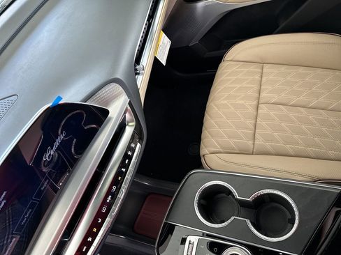 New 2026 Cadillac Lyriq Signature Sport w/ Nappa Leather Package image 21