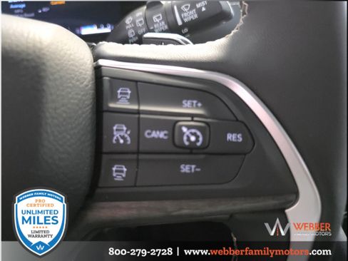 Used 2024 Jeep Grand Cherokee L Limited w/ Black Appearance Package AWD/4WD image 26