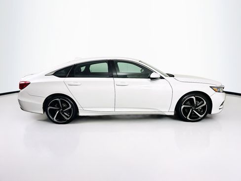 Used 2019 Honda Accord Sport image 10