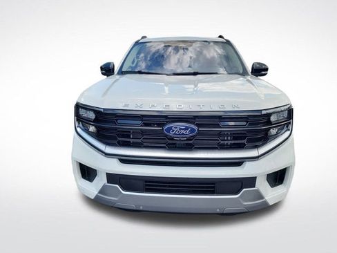 New 2025 Ford Expedition Platinum w/ Driver's Package image 8