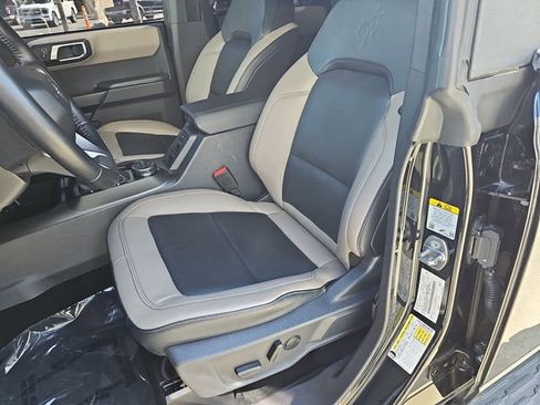 Certified 2024 Ford Bronco Wildtrak AWD/4WD image 15