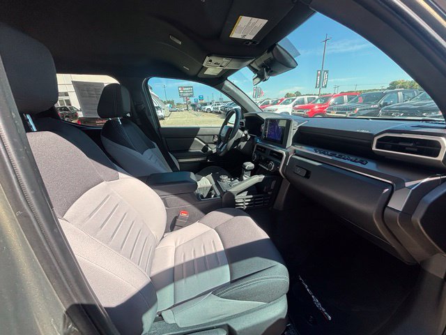 Used 2025 Toyota Tacoma TRD Sport AWD/4WD image 16