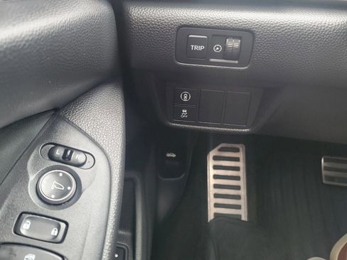 Used 2019 Honda Accord Sport image 18