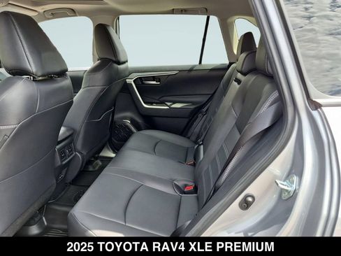 Used 2025 Toyota RAV4 XLE Premium AWD/4WD image 17