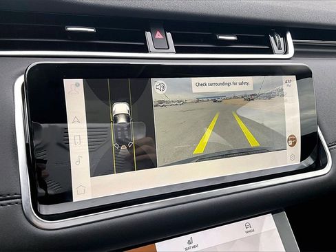 Used 2023 Land Rover Range Rover Evoque SE image 23