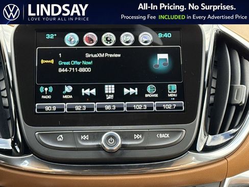 Used 2016 Chevrolet Volt Premier w/ Driver Confidence Package FWD image 14
