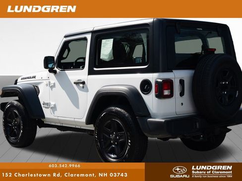 Used 2019 Jeep Wrangler Sport image 6